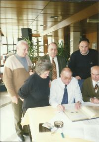 alb0802.jpg